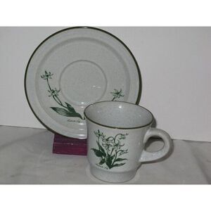 Noritake Stoneware Mountain Flowers 8343 Teacup Cup & Saucer Set‎ (s)